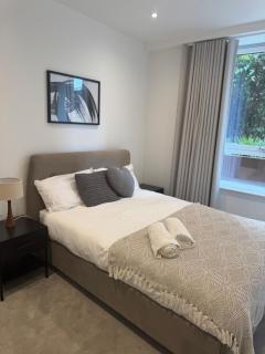 Trio Luxe 3 Bedroom Apartment - 9