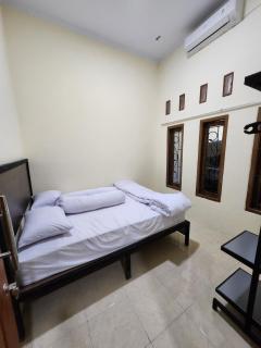 Anugrah 2 Syariah Homestay Ciperna - 4
