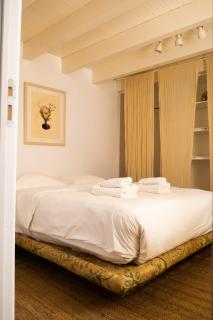 Center House, Heart of Athens - 2