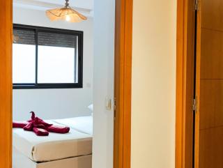 Elegant 3-Bedroom Duplex Downtown Private Terrace - 9