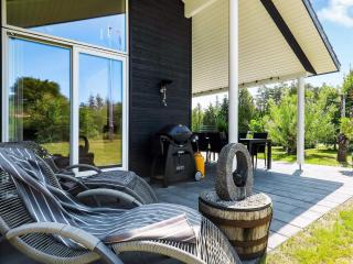 6 person holiday home in Hals - 2