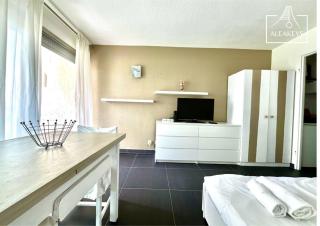 LE CLAPOTIS, Studio avec terrasse quartier port , wifi - 3