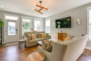 Coastal Home with Yard Less Than 1 Mi to Old Town Bluffton! - Bluffton - 6