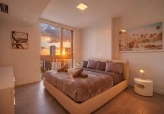 Sky-high1 BR Downtown Miami's heart - Pool & Gym - 6