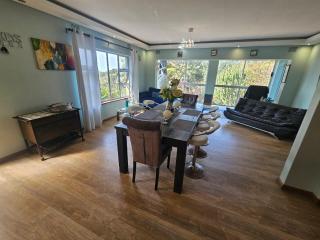 Family Home with Entertainment Area - 4