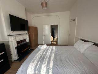 Croydon Dream House on Lancing Road - Croydon - 8