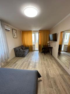 Bright and Comfortable Central Flat - 2