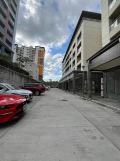 Spacious Condo in Clark! Free Parking - 7