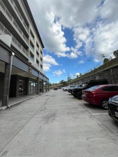 Spacious Condo in Clark! Free Parking - 4