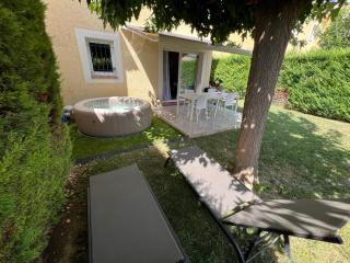 Villa en Provence 2 T3 jardin clos et SPA - 0