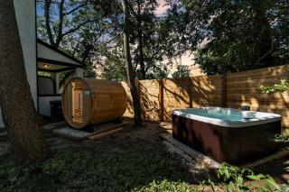 Hot Tub Game Room Sauna Deck Fire Pit Walk to StadiumDowntownPark - 8