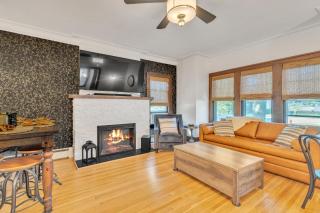 Hot Tub Game Room Sauna Deck Fire Pit Walk to StadiumDowntownPark - 7