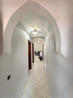Bright Air Conditioned Apartment Near City Center - 3