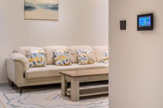 Comfy apartment in AlKhobar - Al Khobar - 9