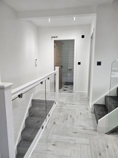 Luxury 3 bed next to city centre - 1