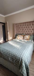 Ruby Rose Place - 3