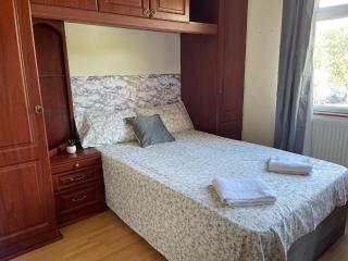 Gorgeous Room In North London - Finchley - 9