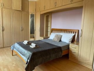 Gorgeous Room In North London - 3