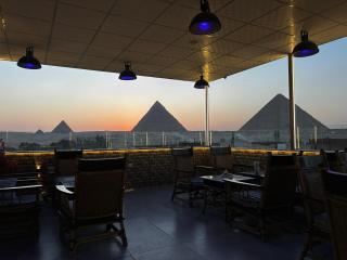 Nun Pyramids INN - 0