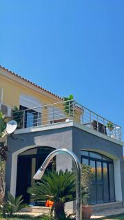 Luxury Villa Exclusive Neighborhood - 5