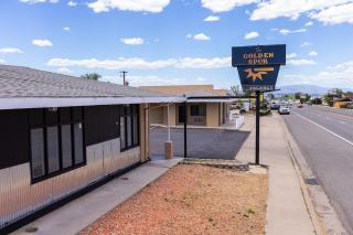 The Golden Spur Hotel - 7
