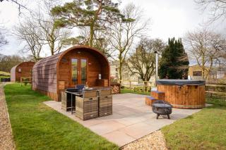 The Pods by the Stream - Rohan Pod & Hot Tub - Tebay - 0