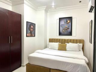 2 Bedroom in Lekki Phase 1 - 4