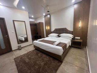 Hotel Ocean Wave, Calangute Beach - 5