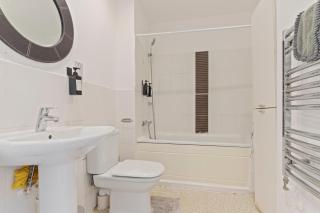 Windrush Grove Retreat in Birmingham - 2