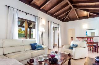 Villa Oasis by Villa Plus - 5