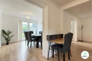 4 Bedroom spacious home with parking sleeps 9 - 7