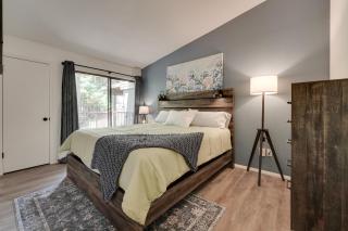 0 5 Mi to Table Rock Lake Ozark Mountains Cabin - 2