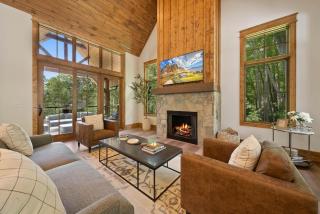 Boulder Springs Lodge at Eagles Nest - 1