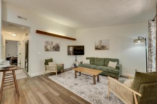 3 Mi to Table Rock Lake Cozy Cabin in the Woods! - 7