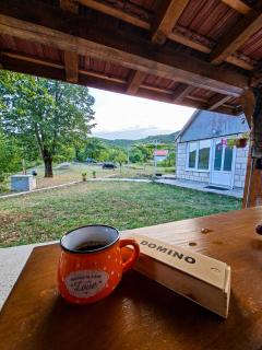 Meadow's Edge - Charming Rustic Escape - 9
