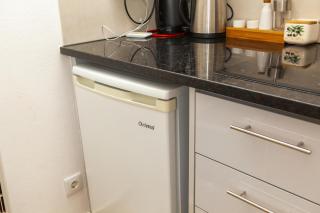 Rising Sun Top-Floor Flat - 3