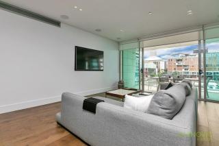 QV Stays Pure Luxury on the Viaduct - 8