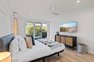 Luxe St Kilda Retreat - 3