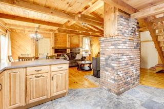 7 Mi to Glens Falls Peaceful Retreat with Game Room - 3