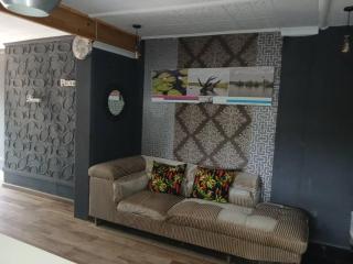 Urban Villa 83 - 1