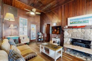 Fabulous oceanfront home with ocean view, WiFi, washer/dryer, & central AC - 4