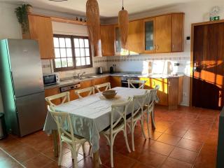 First-Line Oceanfront House in Moledo - 8