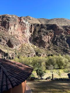 River House Urubamba - Mountain View Bungalows & River Access - 4