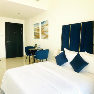 Stylish Studio For Two - 8