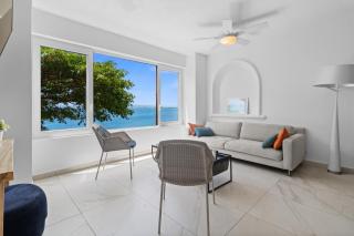 Beachfront condo, oasis of tranquility - 9