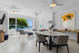 Beachfront condo, oasis of tranquility - 5