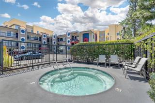 Best Western Courtesy Inn Hotel - Anaheim Resort at the Park - 4