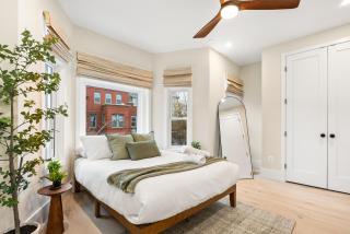Three-Bedroom Apartment near Shaw with Rooftop Deck - 5