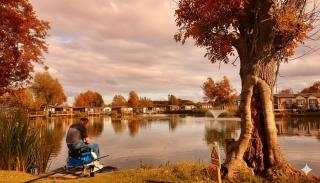 Autumn Hot Tub Lodge - Fishing - Amotherby - 5