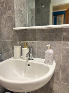 The Blue Room Apartment - AO - MCR City - Parking - 9